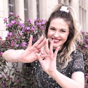 Meet your Posher, Natalie